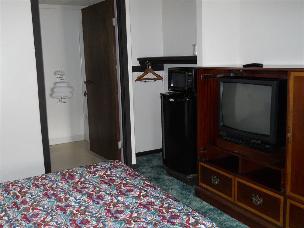 Value Inn Motel - Milwaukee Airport South Ок-Крик Экстерьер фото