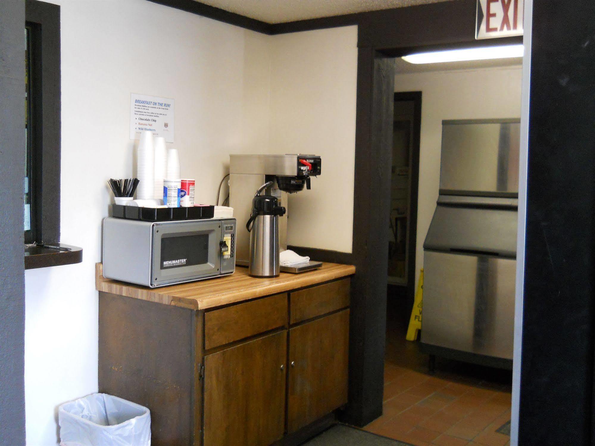 Value Inn Motel - Milwaukee Airport South Ок-Крик Экстерьер фото